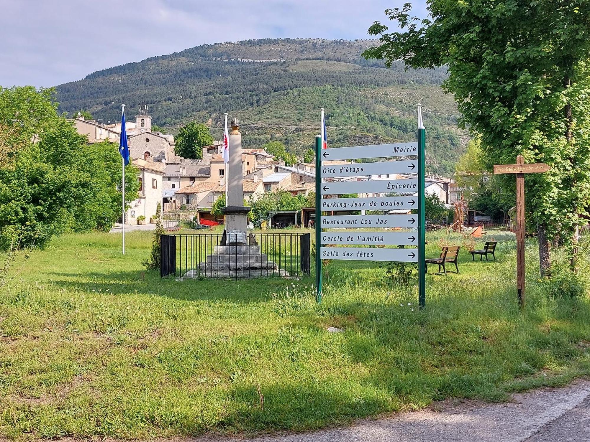 La Fischaumiere Bed & Breakfast Soleilhas Luaran gambar