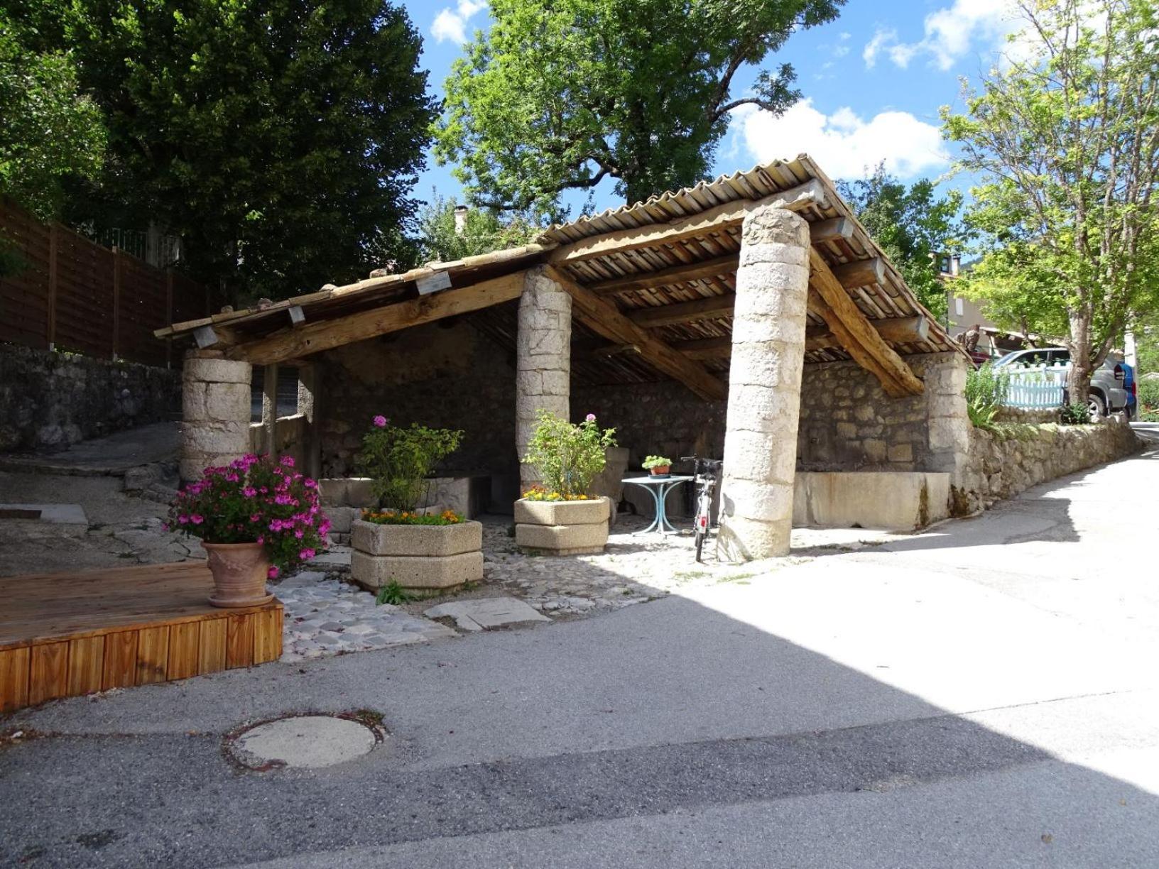 La Fischaumiere Bed & Breakfast Soleilhas Luaran gambar